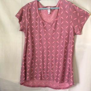 LulaRoe Classic T, L